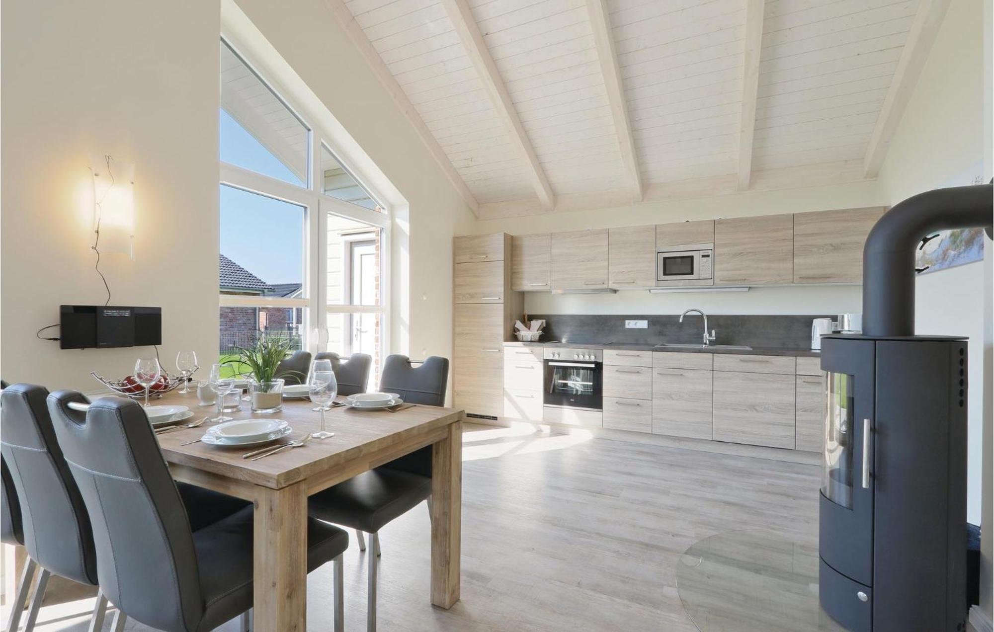 Awesome Home In Dagebuell With Kitchen 외부 사진